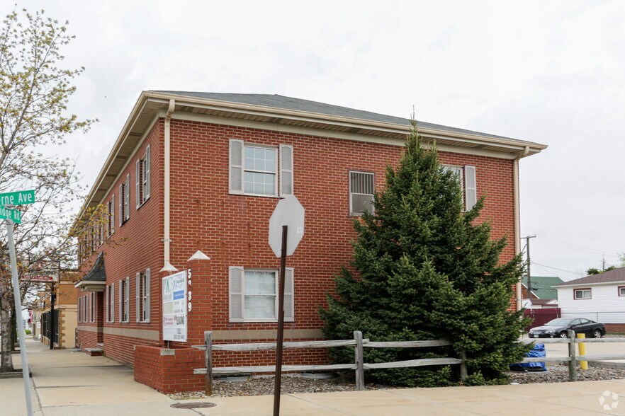 More Photos Of 5339 Ridge Rd, Parma Office For Sale