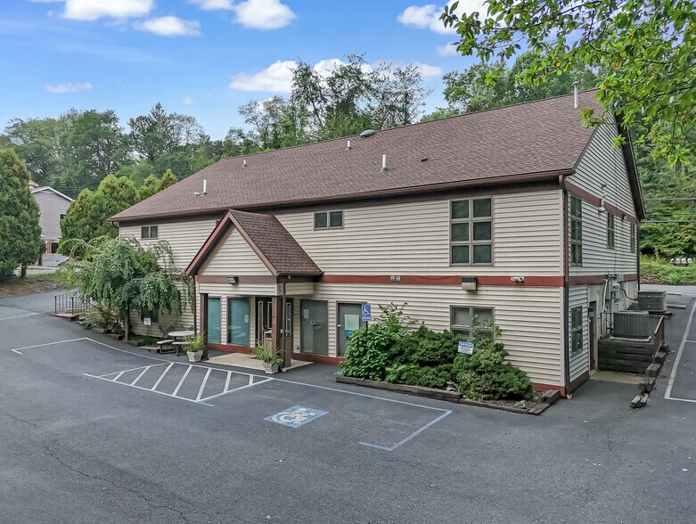 More Photos Of 371 E Brown St, East Stroudsburg Healthcare For Sale