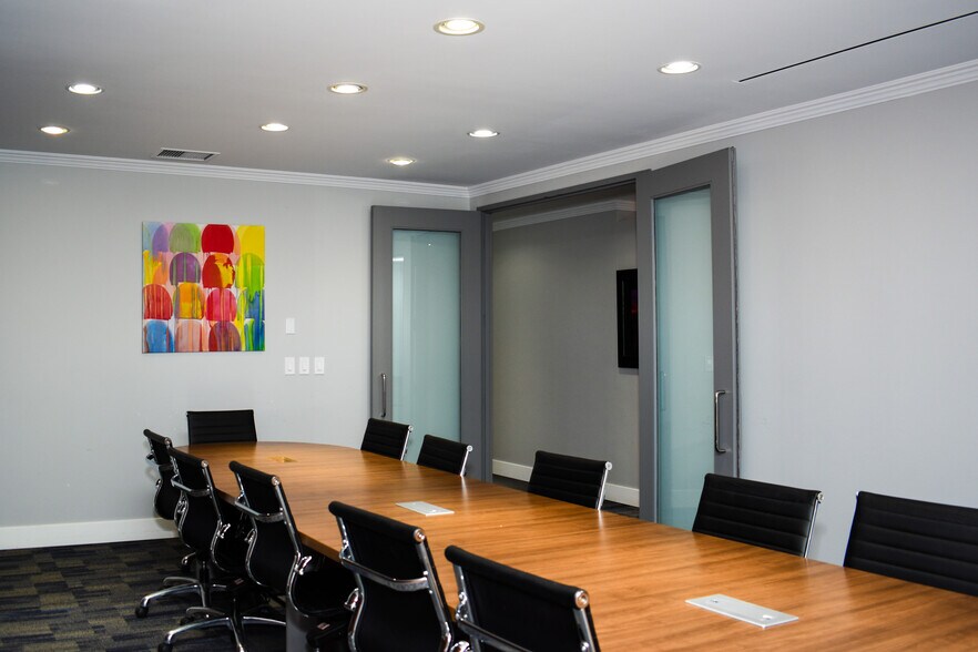 More Photos Of 602 12th Ave SW, Calgary Office For Sale