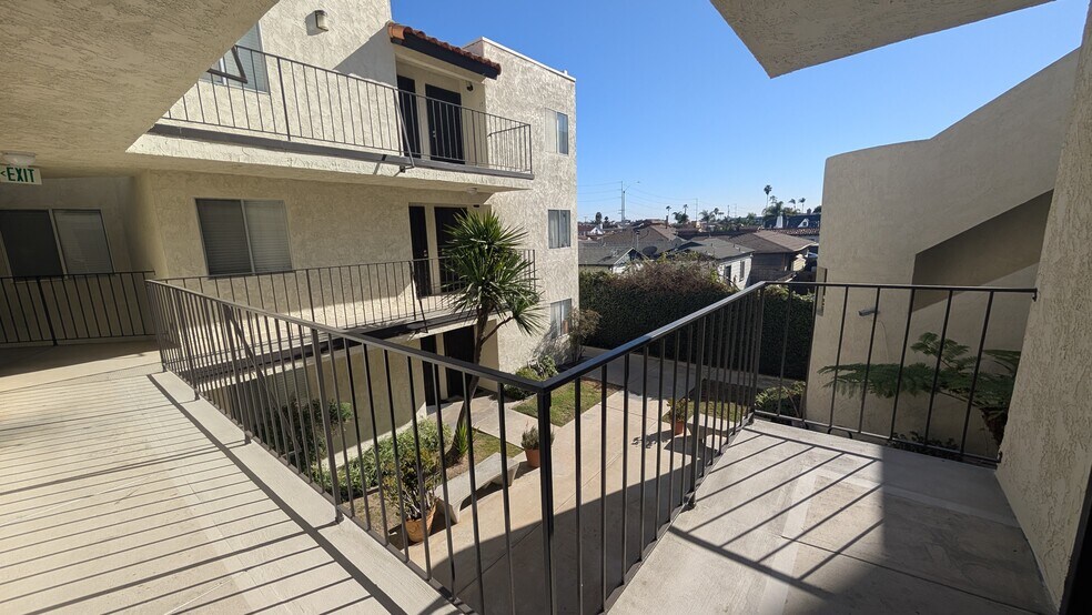 More Photos Of 4226 Utah St, San Diego Apartments For Sale