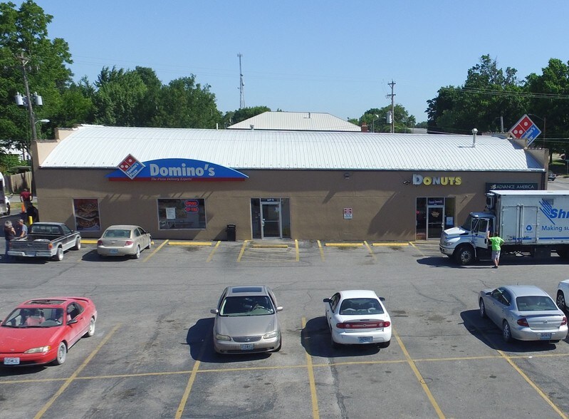Primary Photo Of 669 N Morley St, Moberly Convenience Store For Lease