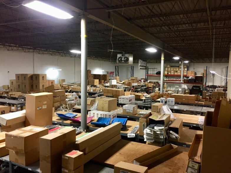 More Photos Of 1415 Mendota Heights Rd, Mendota Heights Manufacturing For Lease