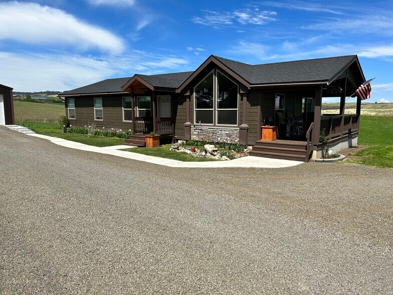 More Photos Of 110 Seubert Heights Dr, Cottonwood Trailer Camper Park For Sale