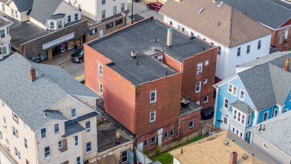 More Photos Of 110-114 County St, New Bedford Storefront Retail Residential For Sale