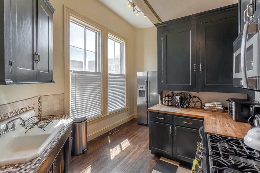 More Photos Of 453 Angell St, Providence Apartments For Sale