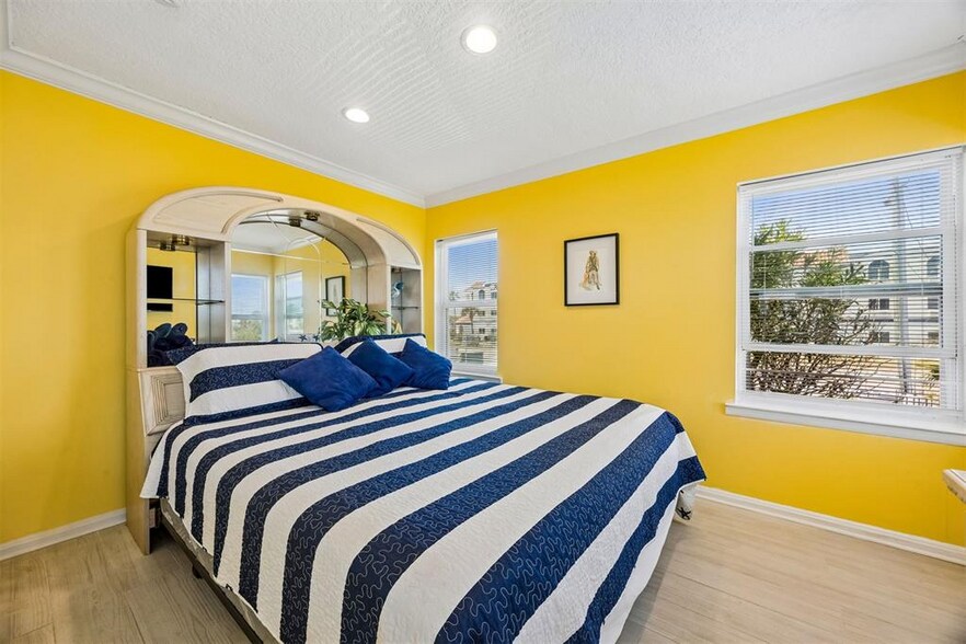 More Photos Of 1990 S Fletcher Ave, Fernandina Beach Multifamily For Sale