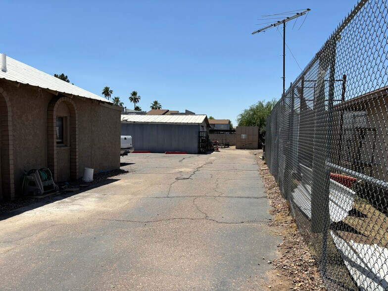 More Photos Of 1836 N Country Club Dr, Mesa Warehouse For Sale