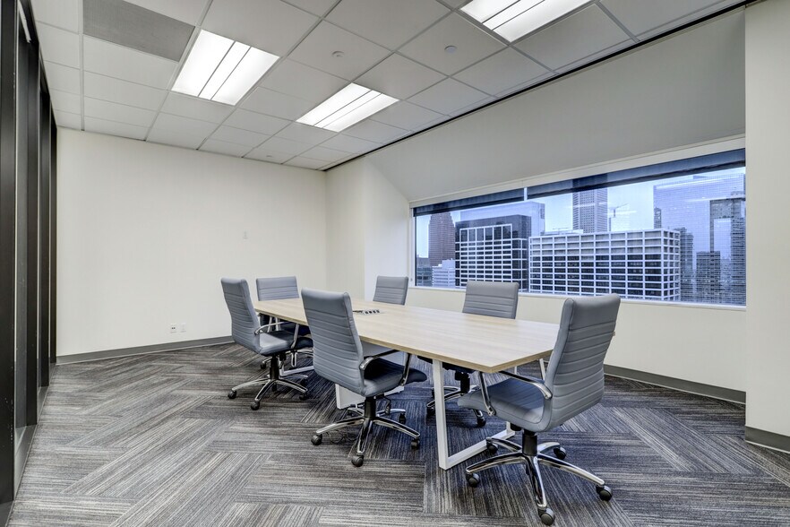 More Photos Of 1301 Fannin St, Houston Office For Lease