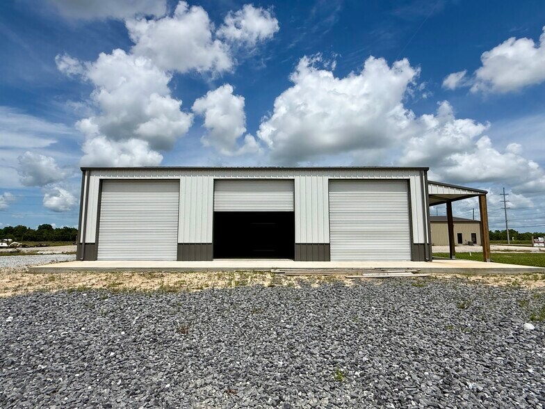 More Photos Of 6536 US-90, Lake Charles Light Manufacturing For Sale