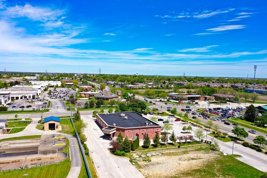 More Photos Of 19900 LaGrange Rd, Frankfort Drugstore For Sale
