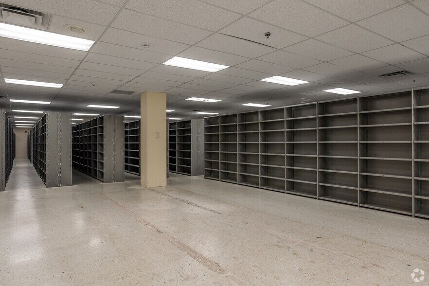 More Photos Of 4485 Northland Ridge Blvd, Columbus Office For Sale