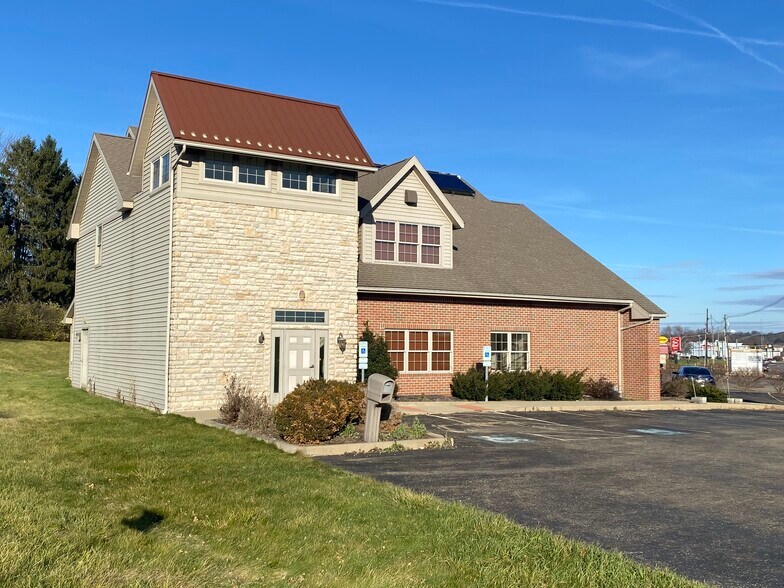 More Photos Of 4601 Everhard Rd NW, Canton Medical For Lease