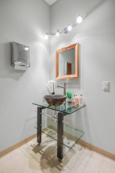 More Photos Of 1600 Horizon Dr, Chalfont Office For Sale