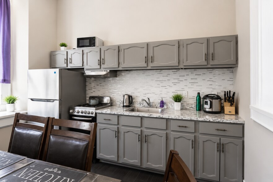 More Photos Of 35 Union St, New London Apartments For Sale