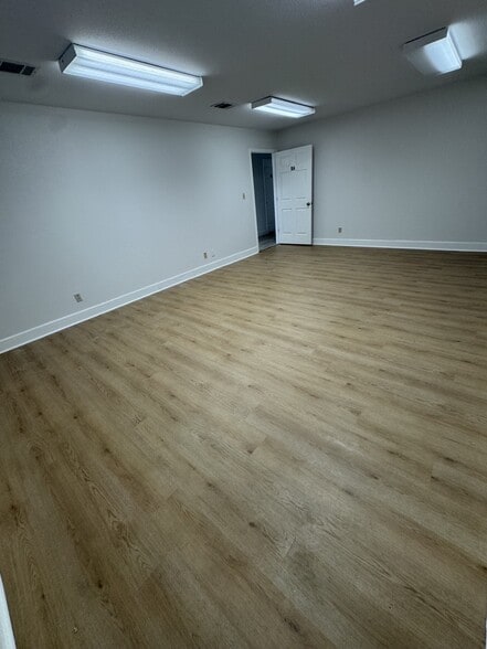 More Photos Of 2019 Clovis R Barker Rd, San Marcos Light Distribution For Lease