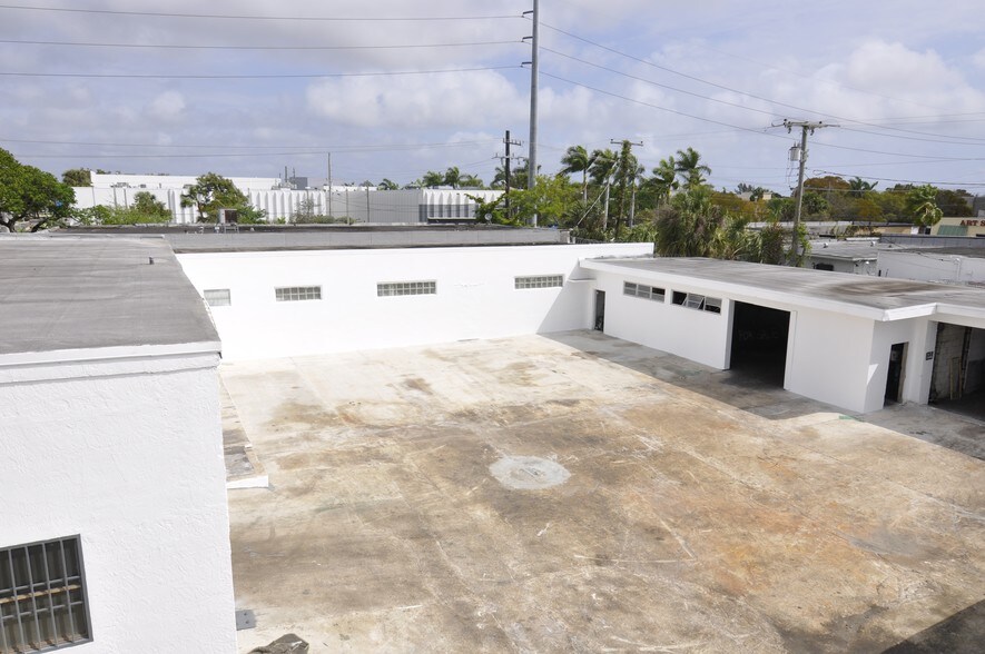More Photos Of 842 NW 7th Ter, Fort Lauderdale Warehouse For Sale