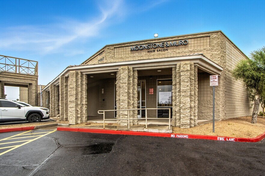 More Photos Of 21043 N Cave Creek Rd, Phoenix Storefront For Lease