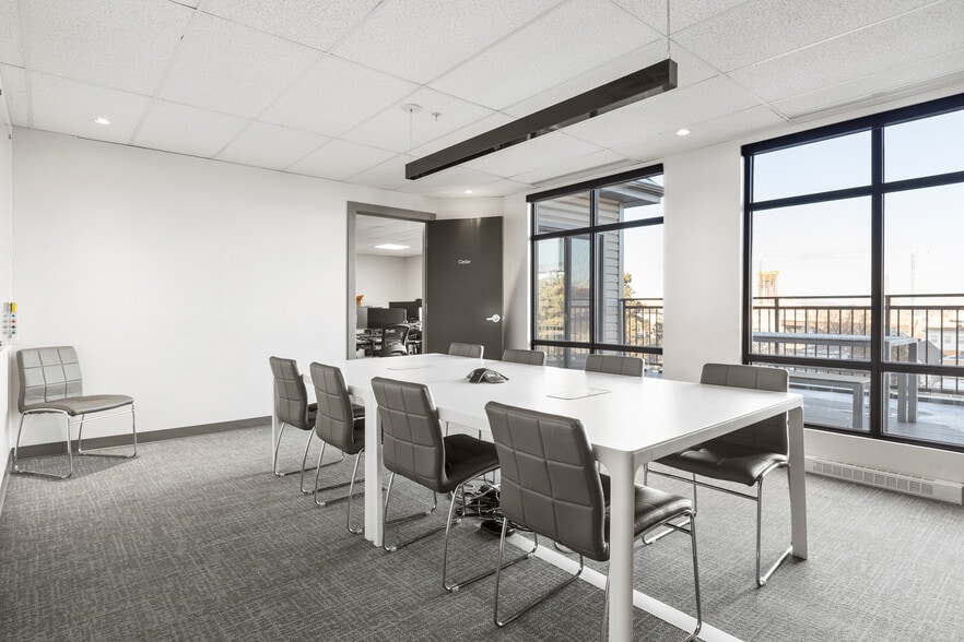 More Photos Of 80 Aberdeen St, Ottawa Office For Lease