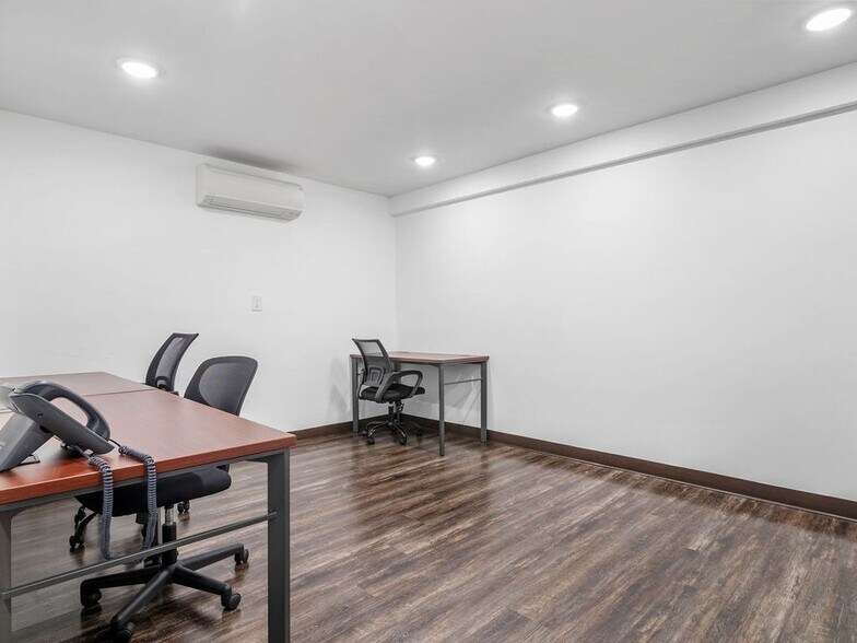 More Photos Of 108 N Depot Dr, Fort Pierce Office Residential For Lease