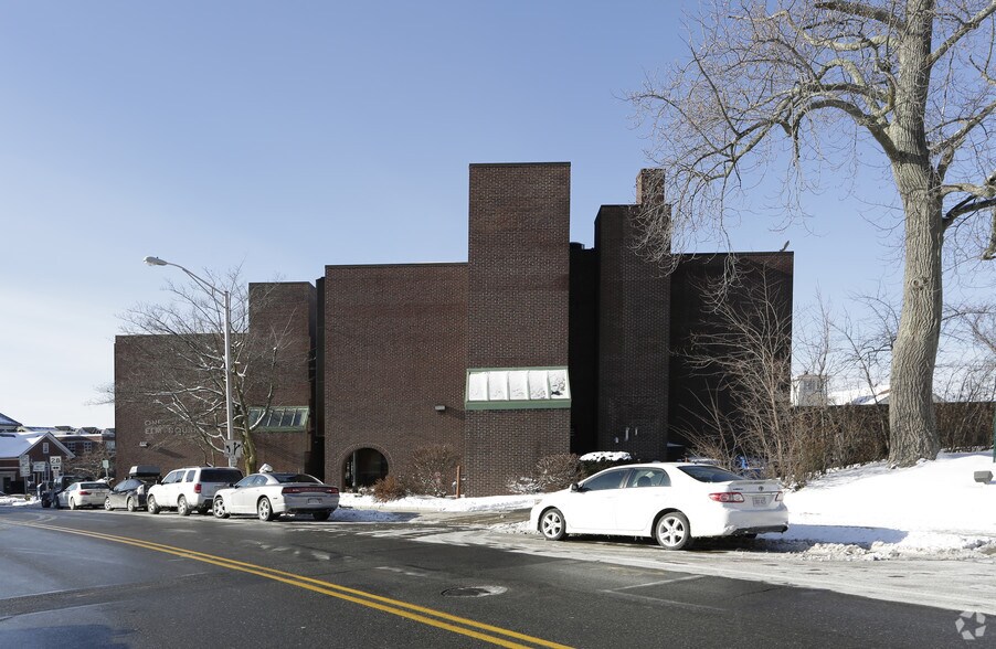 More Photos Of 1 Elm Sq, Andover Office Residential For Lease