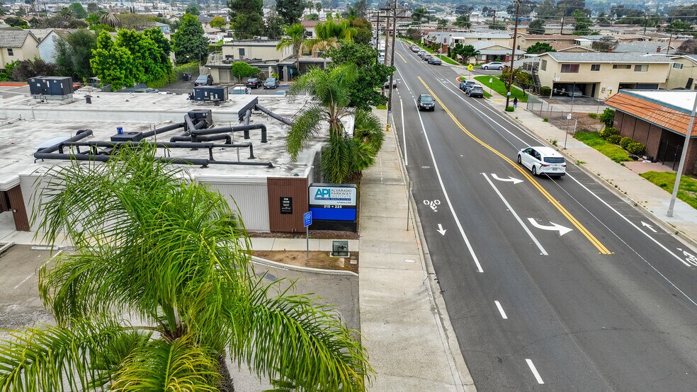 More Photos Of 225 W Madison Ave, El Cajon Medical For Lease