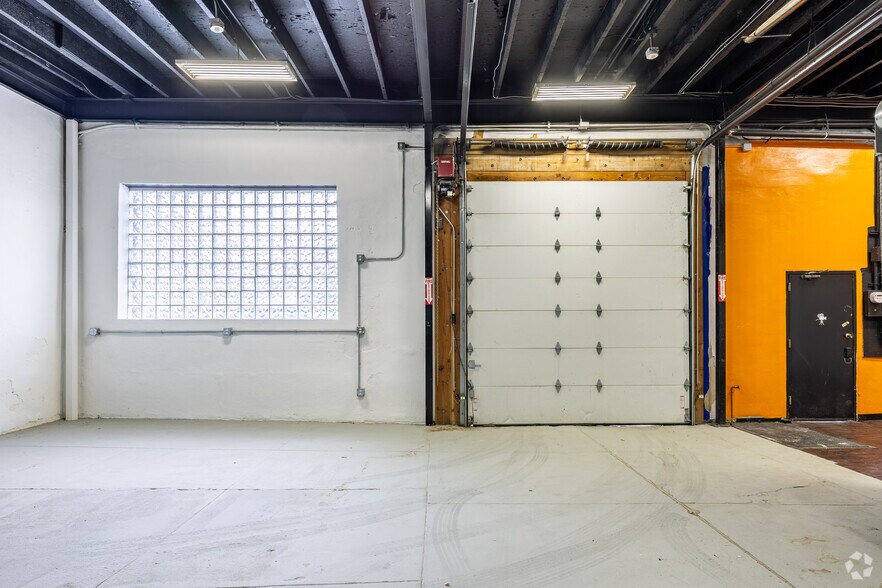 More Photos Of 910 Grand Ave, North Bergen Warehouse For Sale