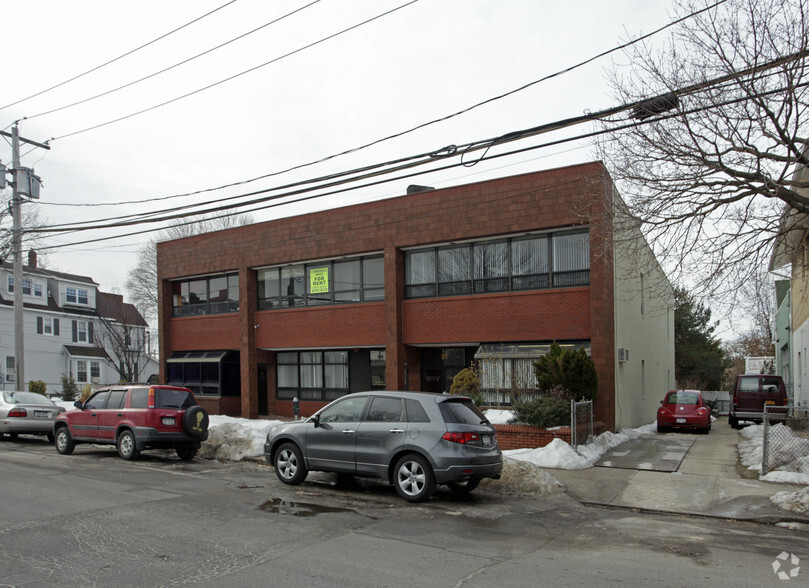 Primary Photo Of 20-24 N Tyson Ave, Floral Park Office For Lease