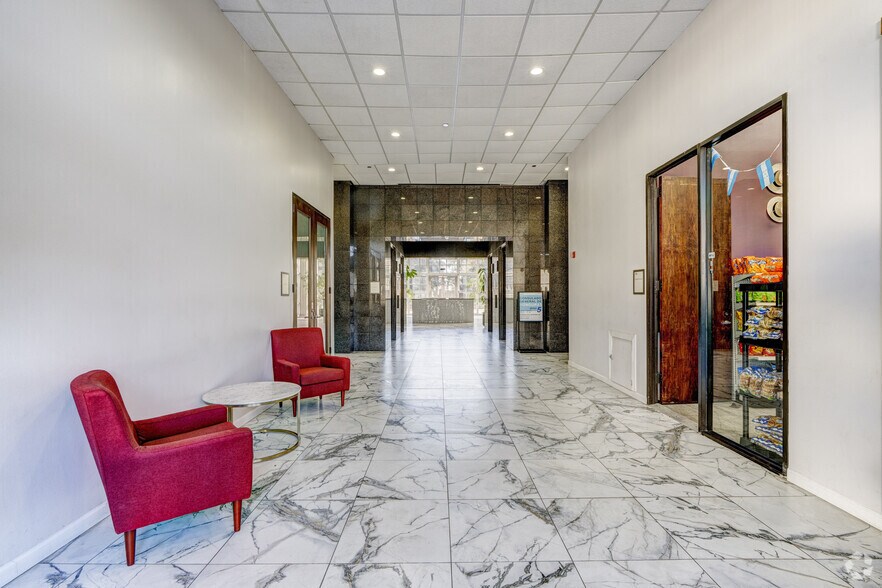 More Photos Of 9800 Centre Pky, Houston Office For Lease