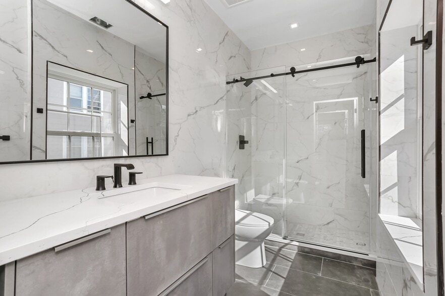 More Photos Of 63 Church St, Greenwich Apartments For Sale