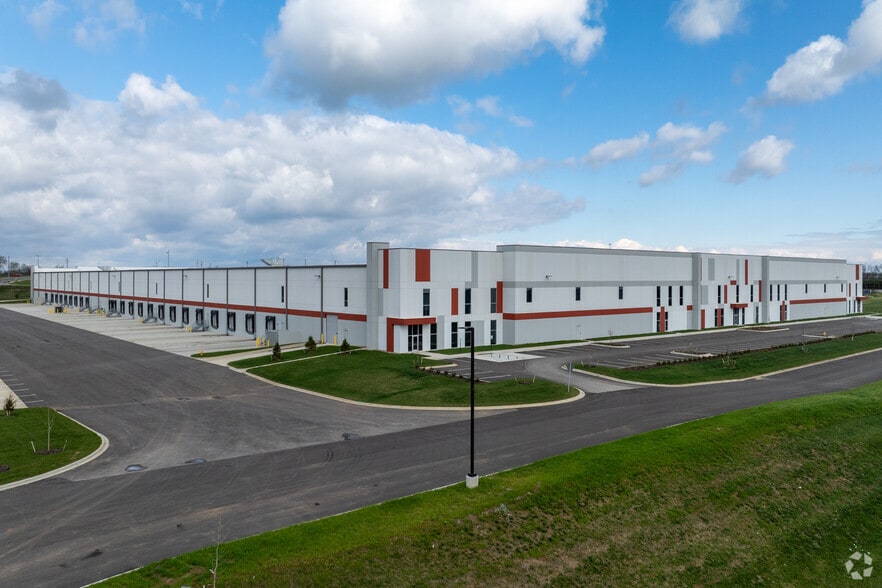 Primary Photo Of 140 Logistics Dr, Shelbyville Industrial For Lease