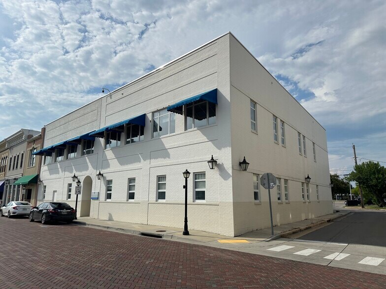 More Photos Of 784 Howard Ave, Biloxi Skilled Nursing Facility For Sale