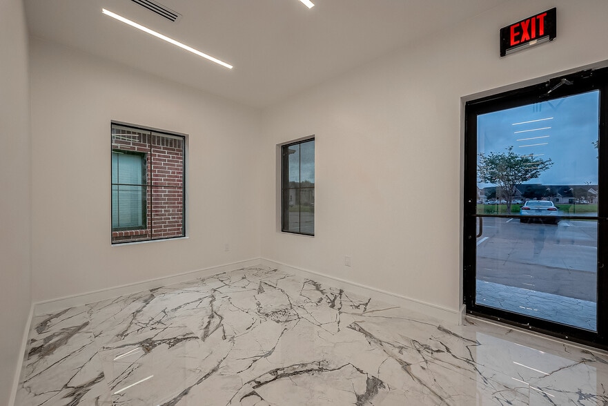 More Photos Of 21392 Provincial Blvd, Katy Medical For Lease