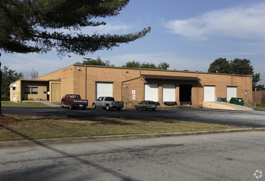 Primary Photo Of 3425 Browns Mill Rd SE, Atlanta Warehouse For Lease