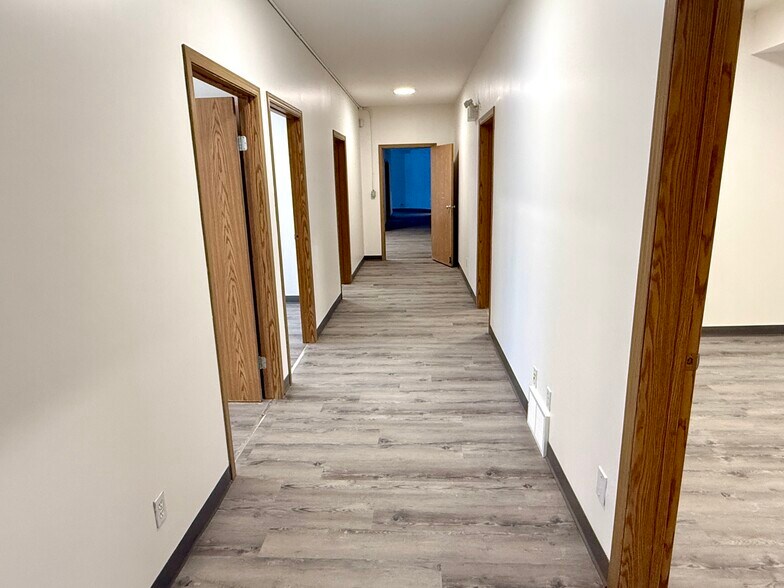 More Photos Of 8 Van Der Horn Way, Red Deer County Truck Terminal For Sale