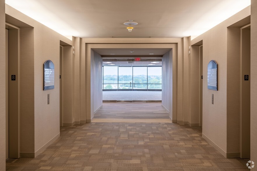 Photo of 8th Floor Ste 835