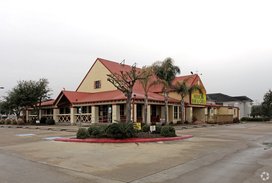 More Photos Of 12821 Southwest Fwy, Stafford Restaurant For Sale