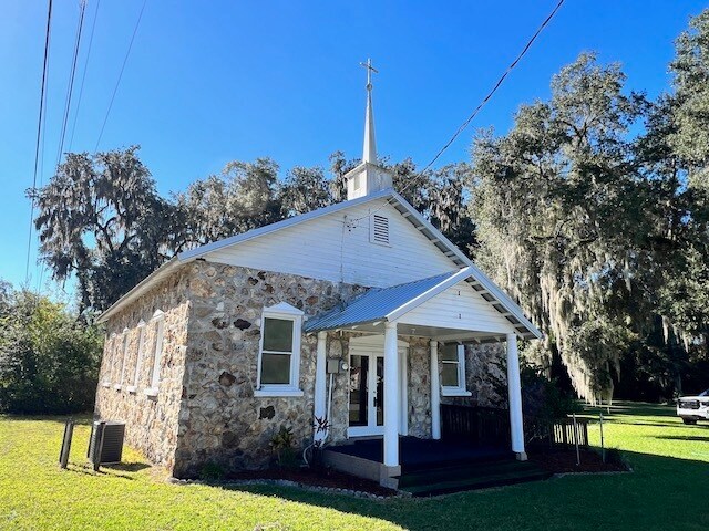 Primary Photo Of 2565 CR 522, Sumterville Religious Facility For Sale