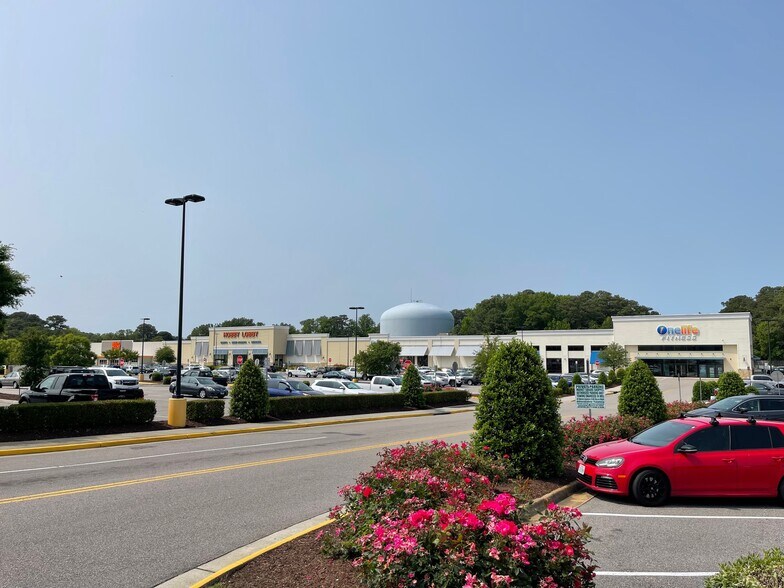 More Photos Of 2800 Virginia Beach Blvd, Virginia Beach Unknown For Lease