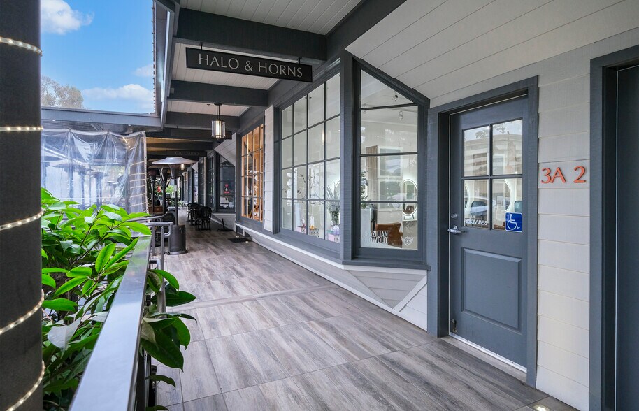 More Photos Of 1187 Coast Village Rd, Santa Barbara Restaurant For Lease