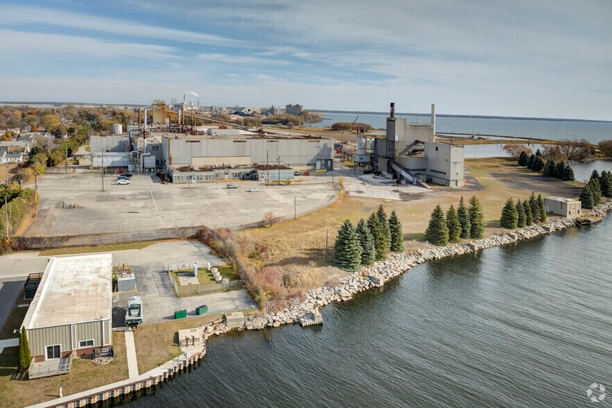 Primary Photo Of 416 Ford Ave, Alpena Warehouse For Sale