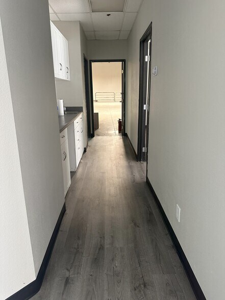 More Photos Of 4231 E Brickell St, Ontario Warehouse For Lease