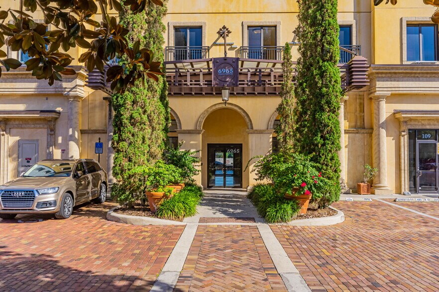 More Photos Of 6965 Piazza Grande Ave, Orlando Office Residential For Sale