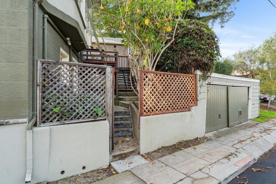 More Photos Of 4347 Leach Ave, Oakland Apartments For Sale