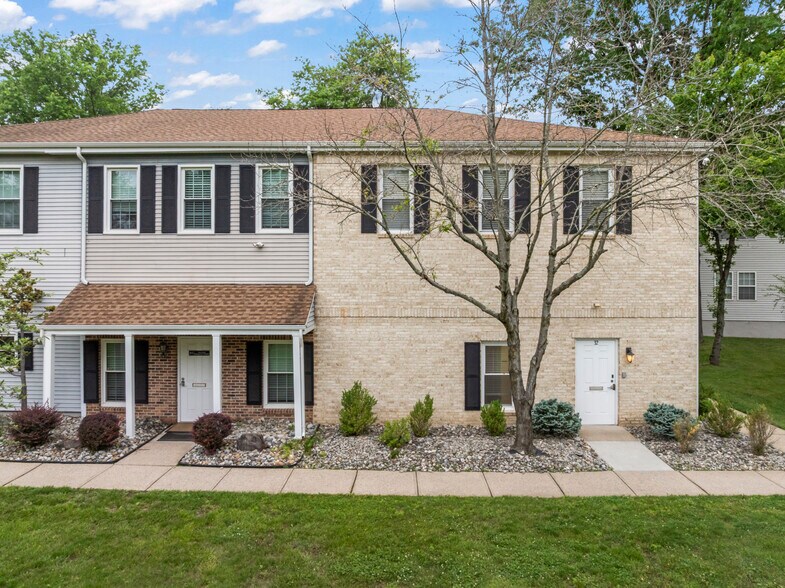 More Photos Of 32 Jefferson Plz, Princeton Medical For Sale
