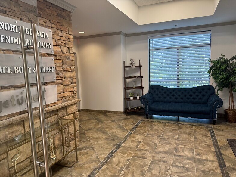 More Photos Of 10475 Medlock Bridge Rd, Johns Creek Medical For Sale