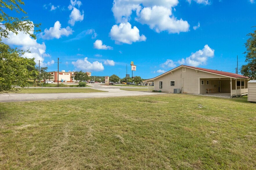 More Photos Of 42320 FM 3159, Canyon Lake Office For Lease