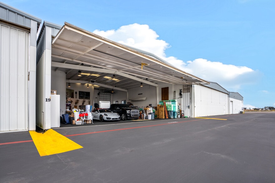 Primary Photo Of 3753 Montgomery Drive, San Diego Airplane Hangar For Sale