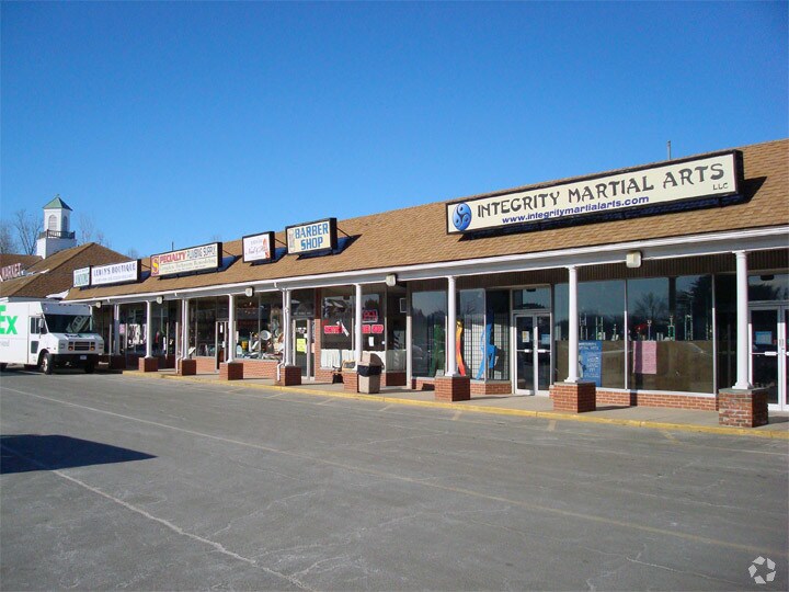 More Photos Of 585 Hazard Ave, Enfield Freestanding For Lease