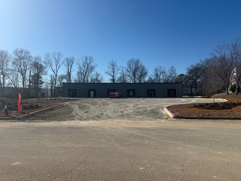 More Photos Of 176 Commerce Center Cir, Jackson Flex For Lease