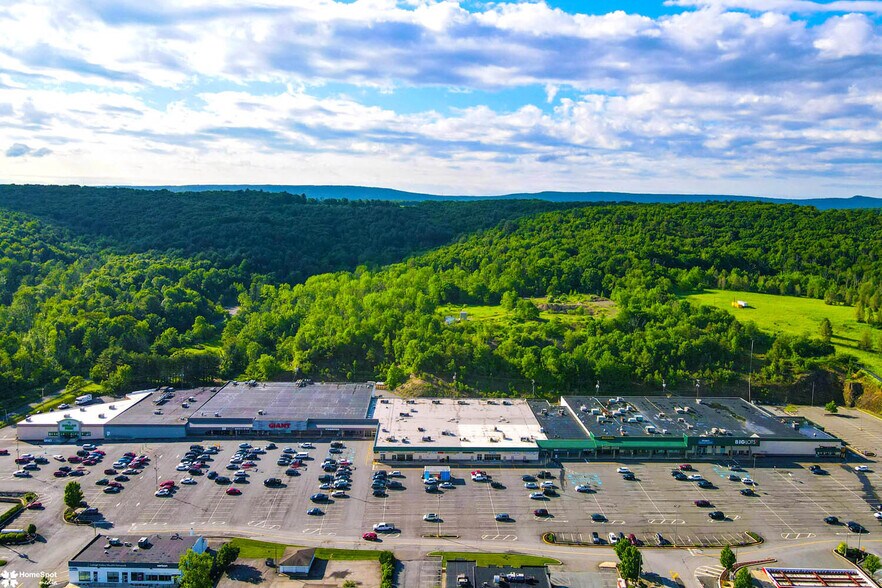 Primary Photo Of 1211 Blakeslee Boulevard Dr E, Lehighton Unknown For Lease
